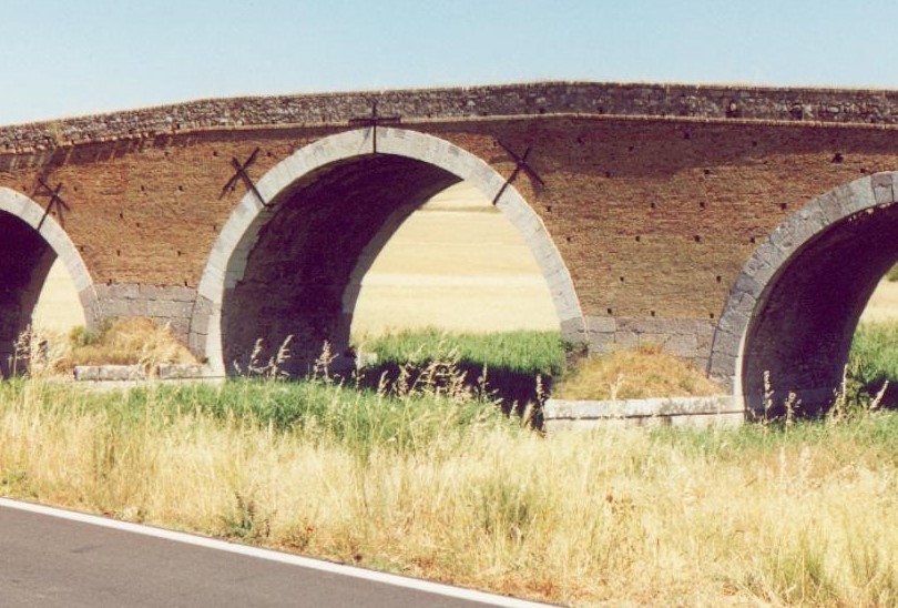 IL PONTE ROMANO (2)